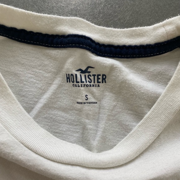 Hollister Tee Shirt Size Small Navy and White - Picture 3 of 3